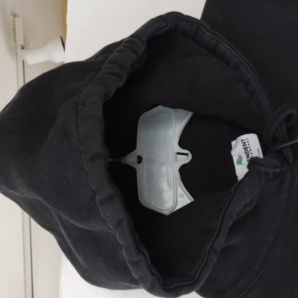 Independent Trading Co. ENRFORCE Men's Black Hoodie with Star Design SZ medium - Picture 2 of 13